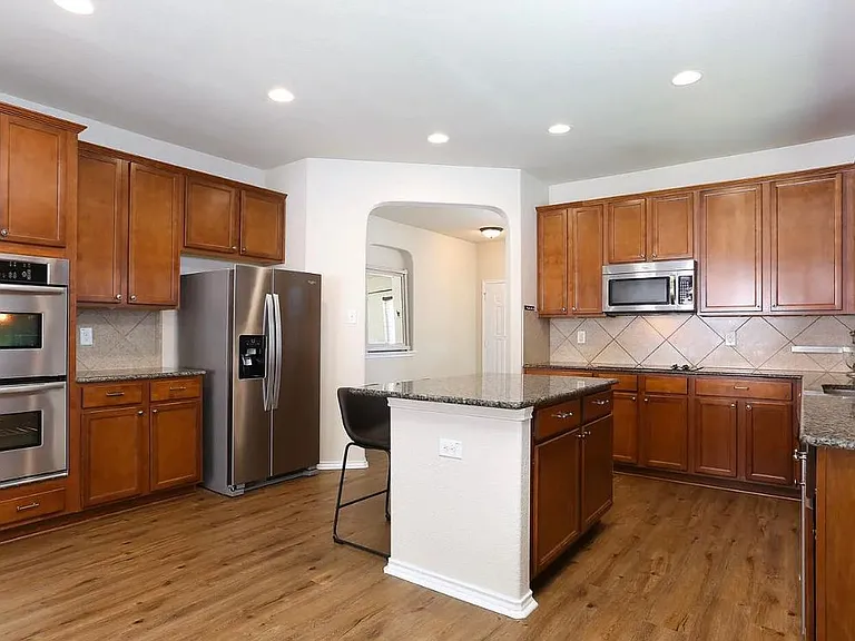 25226 Hideout Fls — Photo 6