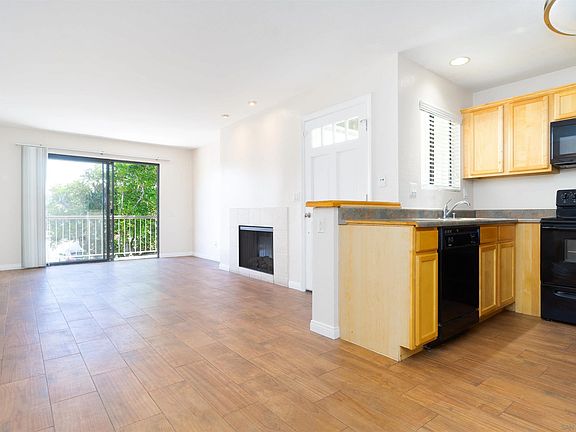 3rd image of 3584 Sunset Ln Unit 133