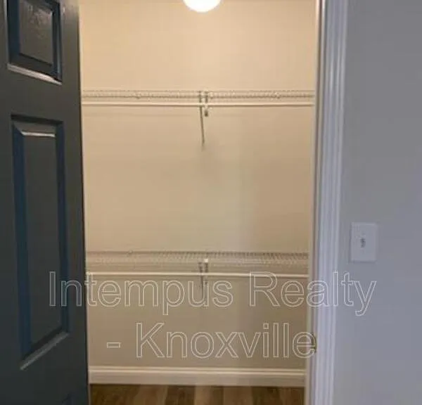 1320 Chestnut St — Photo 21