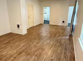617 W Market St APT 1, Aberdeen, WA 98520
