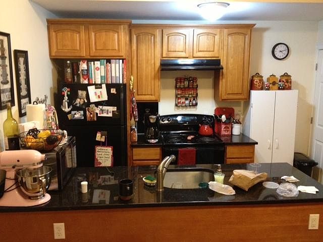 2nd image of 35 Saint Lukes Rd