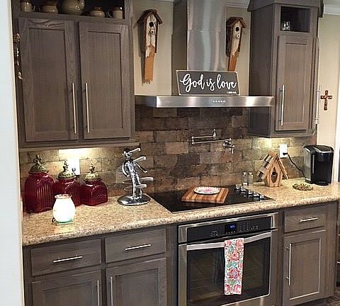 Counterspace and cabinets