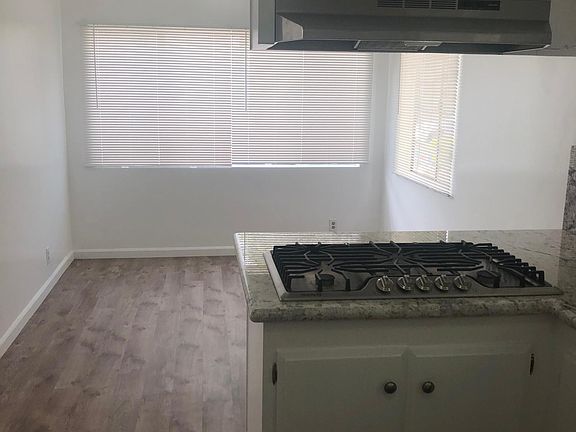 3rd image of 1158 W 22nd St #1