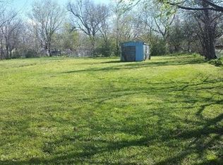 806 E High St, Terrell, TX 75160