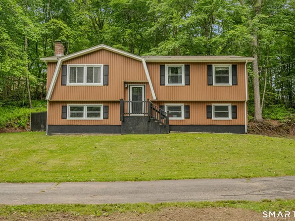 1554 Route 12, Ledyard, CT 06335