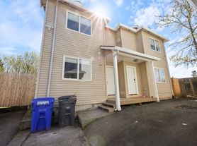 2819-2835 SE 90th Pl