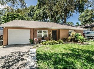 612 E Spruce St, Tarpon Springs, FL 34689