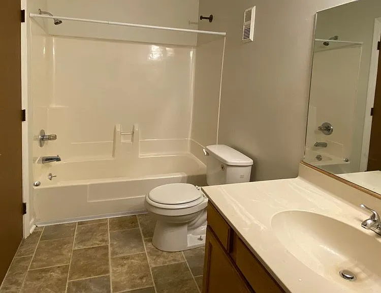 1552 Samara Glen Way — Photo 11