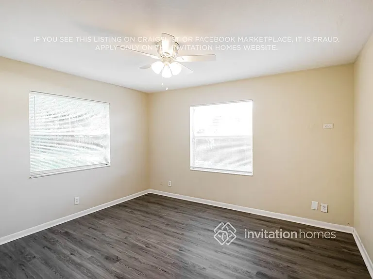 7645 NW 32nd Pl — Photo 9