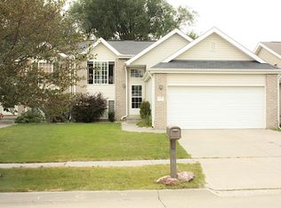 233 W Irving St, Lincoln, NE 68521