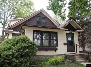 639 Park Ln, Mankato, MN 56001