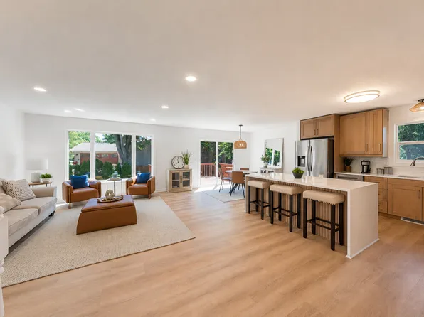12903 Apple View Ln, Burnsville, MN 55337