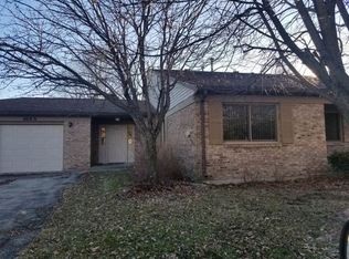 805 Coventry Ln #A, Sterling, IL 61081