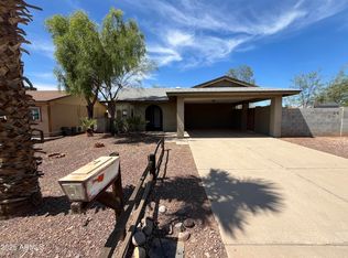8658 W Earll Dr, Phoenix, AZ 85037