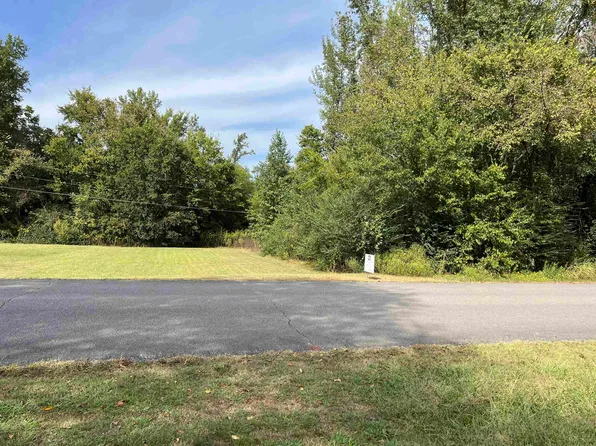 345-348 Congress Ave, Muscle Shoals, AL 35661
