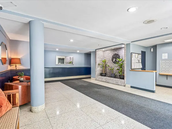 151-05 Cross Island Parkway image 9 of 20