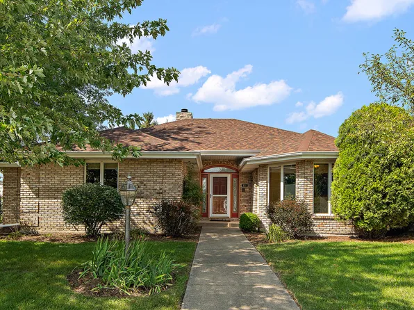 631 Holtz St, Manteno, IL 60950