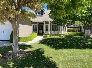 481 W Everglade Ave, Clovis, CA