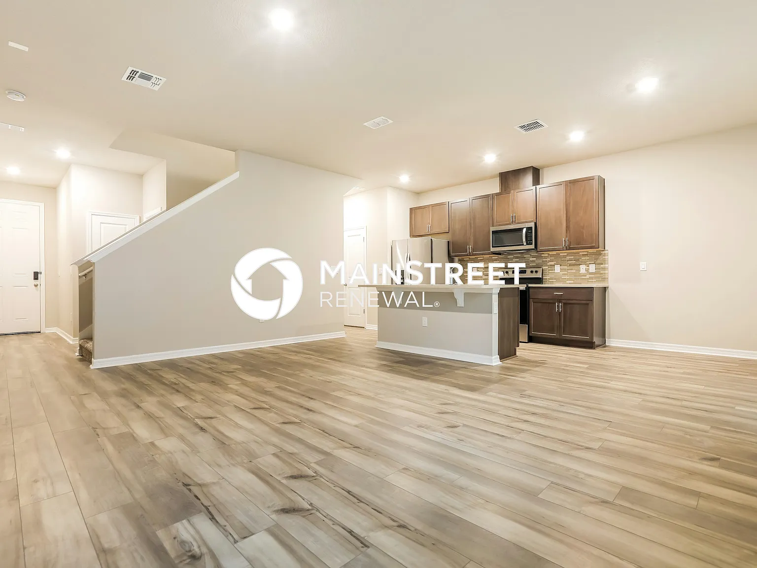 11511 Woodleaf Dr — Photo 2