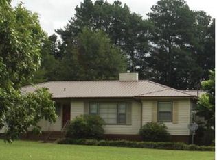 1209 Woodland Dr, Oxford, AL 36203