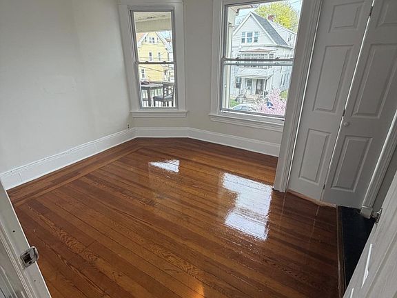 3rd image of 62 Ellsworth Ave