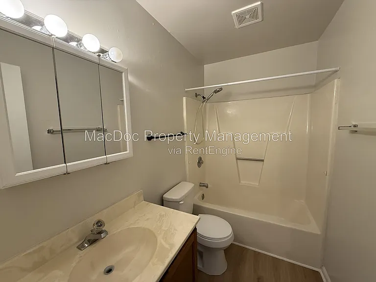 5230 Kings Wood Ln — Photo 18