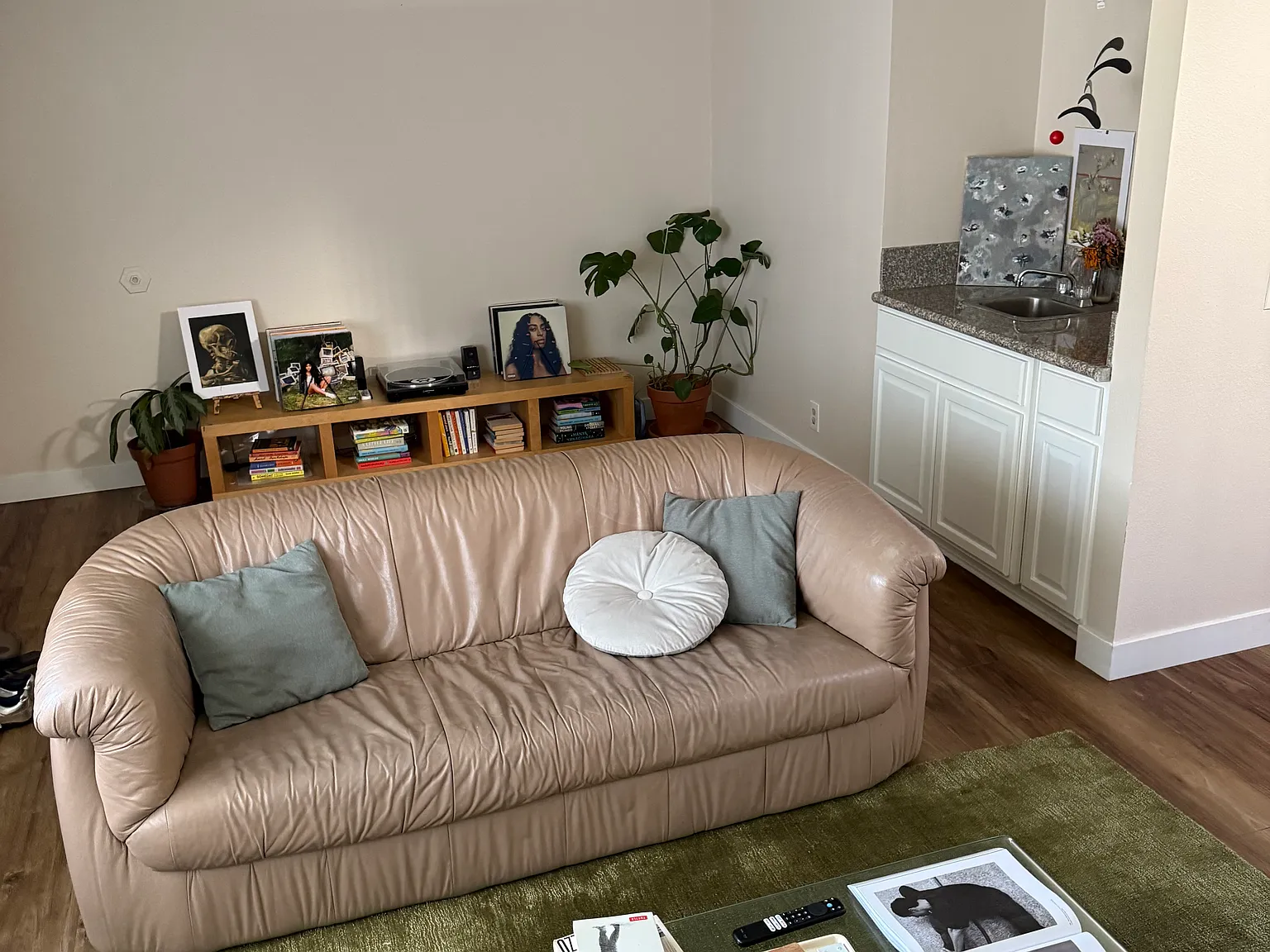 3 bed, 2.5 bath, 1438 sqft, $1,100 — Photo 4