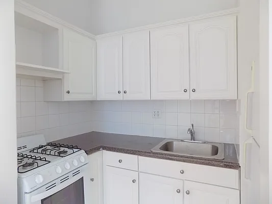 Rented by Boheme Realty LLC | media 8