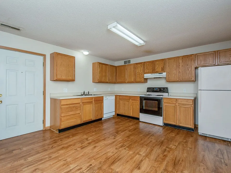 Dickinson Apartments