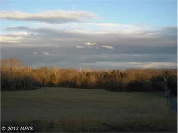 8629 Reichard Rd, Fairplay, MD 21733