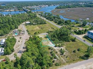 185 Carraway Cir, Carrabelle, FL 32322