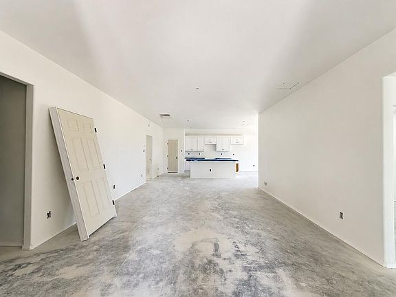 2nd image of 3305 Fordham Ave