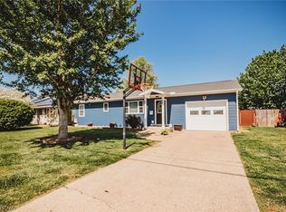1586 Gene St, Belpre, OH 45714
