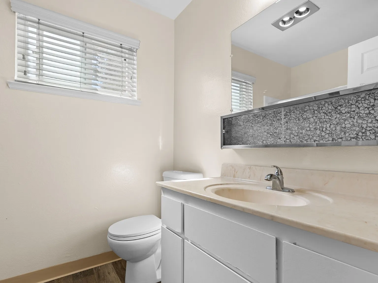 Pruneyard Apartments — Photo 3