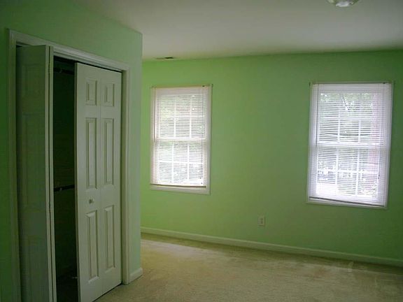 Upstairs facing street