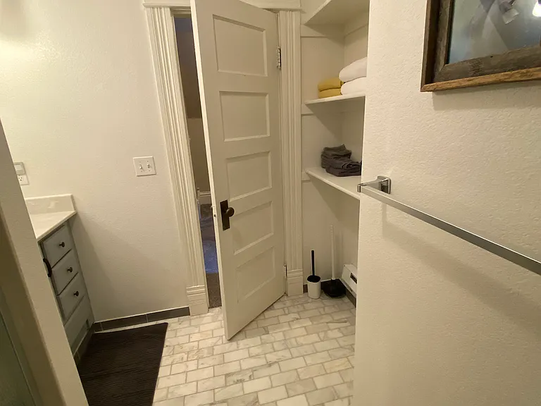 706 W Pikes Peak Ave #3F — Photo 8