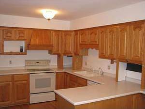 2nd image of 3877 Victoria Dr