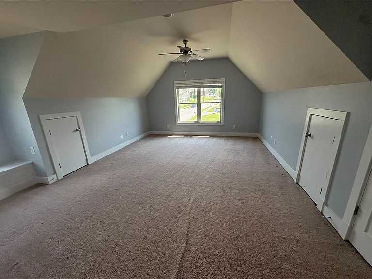 3001 Foust Dr — Photo 4