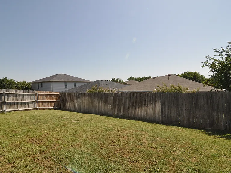 3844 Bandera Ranch Rd — Photo 15