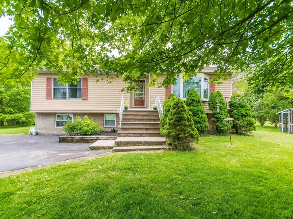 13 Orchard Lane, Highland, NY 12528