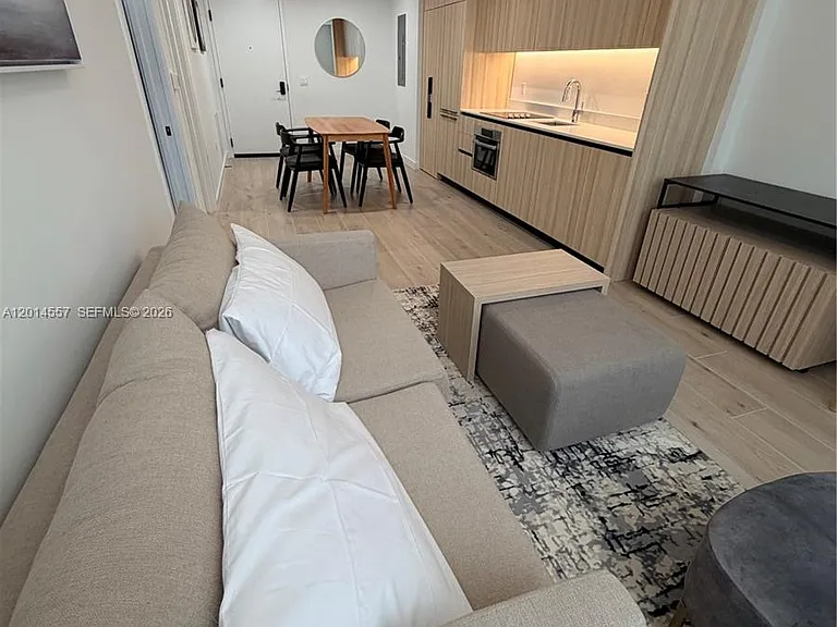 225 N Miami Ave #907 — Photo 9
