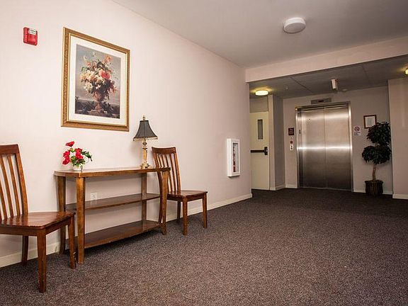 Lobby & Elevator