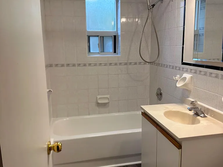 57 Superior Ave #1 — Photo 5