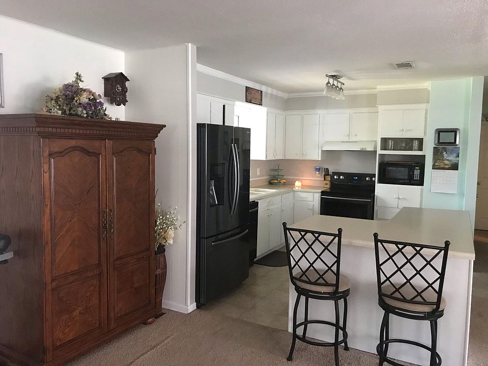 1st image of 180 Grandview Ave