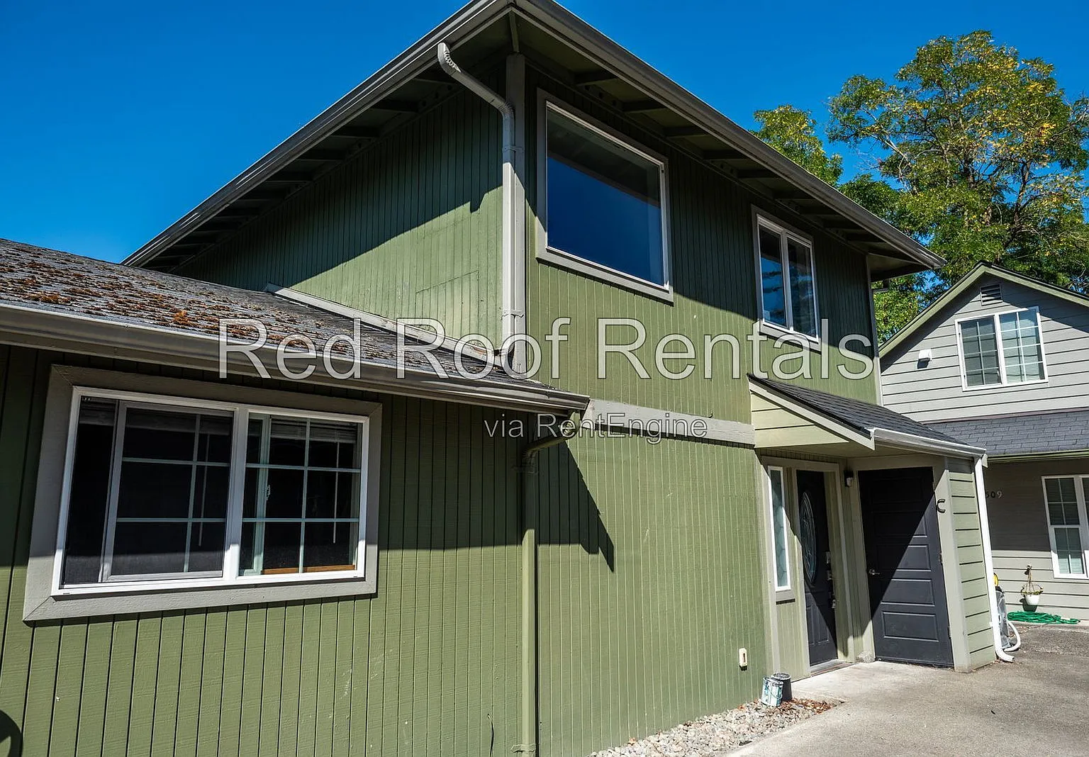 3 bed, 2.0 bath, 1000 sqft, $1,900 — Photo 1