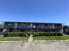 160 N Sylvan Ave
