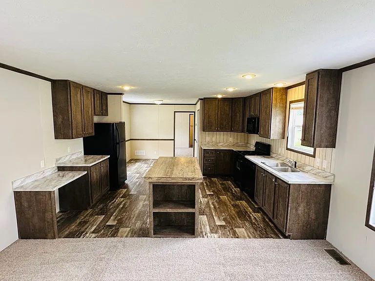 Village Green (IN) — Photo 23
