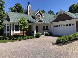 818 Fairways Dr, Harbor Springs, MI 49740