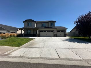6205 Curlew Ln, Pasco, WA 99301