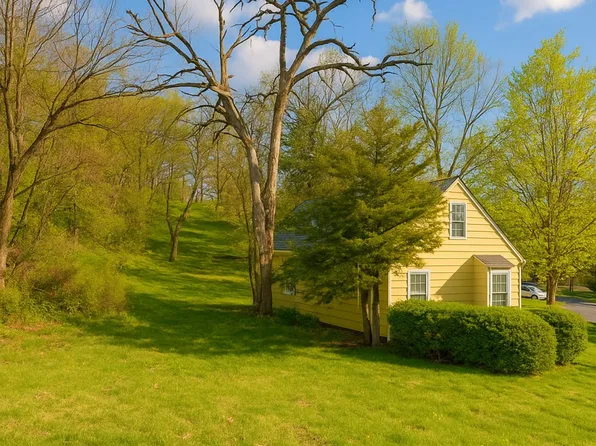 1944 SW 1st St, Des Moines, IA 50315